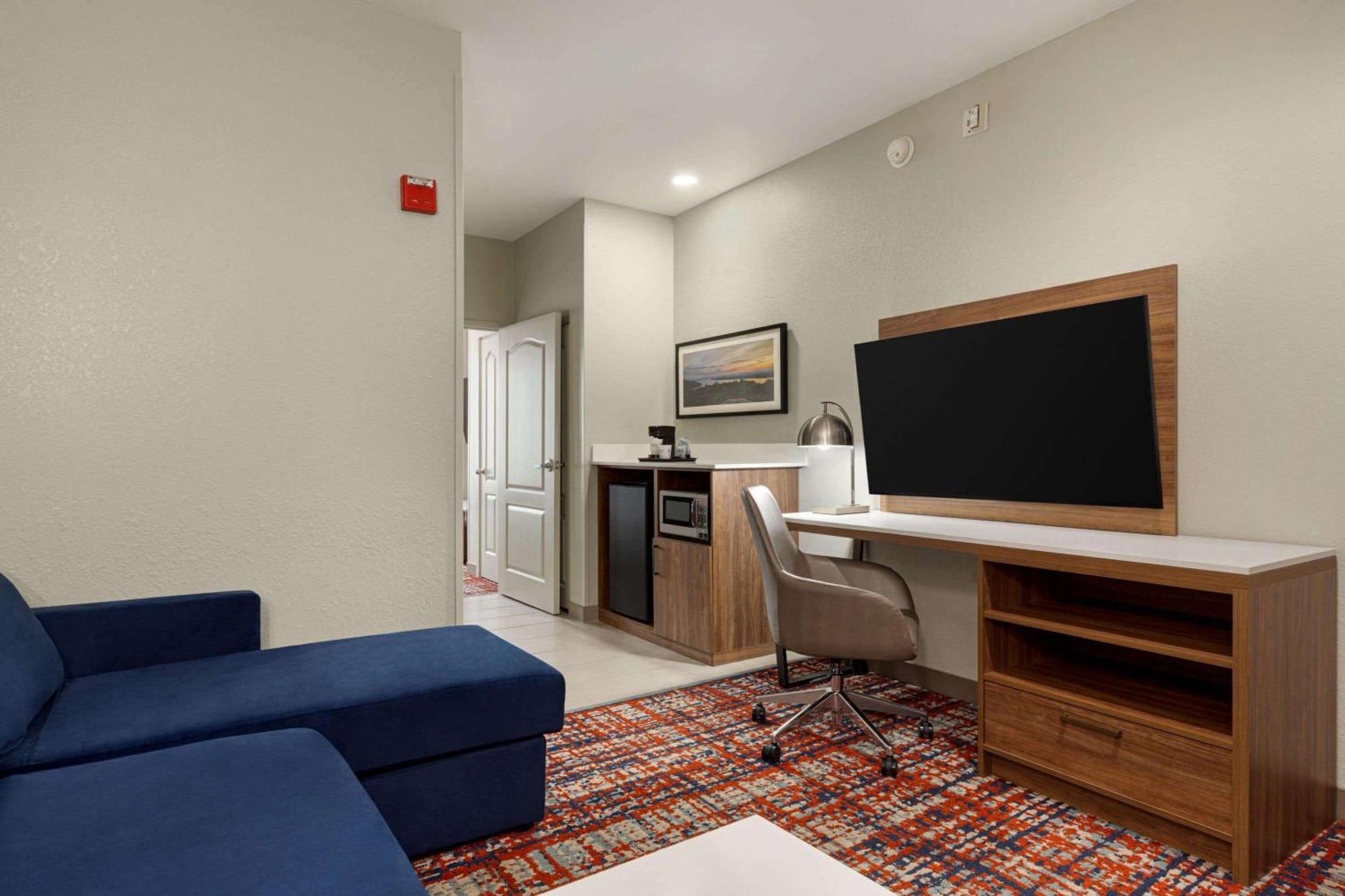 La Quinta By Wyndham Oxford - Anniston Hotel Kültér fotó