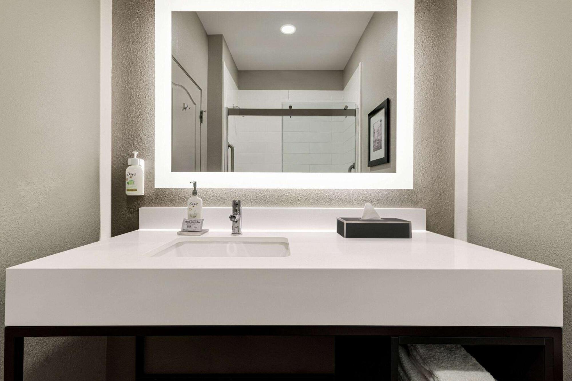 La Quinta By Wyndham Oxford - Anniston Hotel Kültér fotó